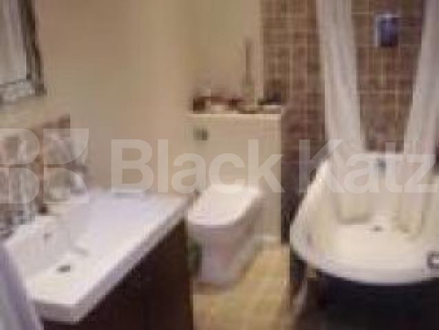 			Must See !, 3 Bedroom, 1 bath, 1 reception Flat			 Hornsey Rise Gardens, CROUCH END BORDERS N19